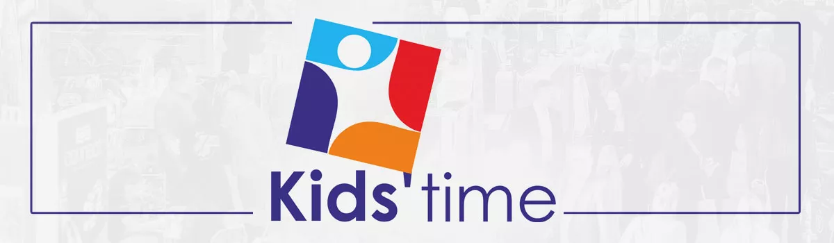 Logotipo del evento Kids’ Time sobre fondo de feria de juguetes